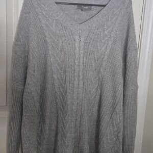 Natural Reflections Gray V-Neck Cable Knit Sweater